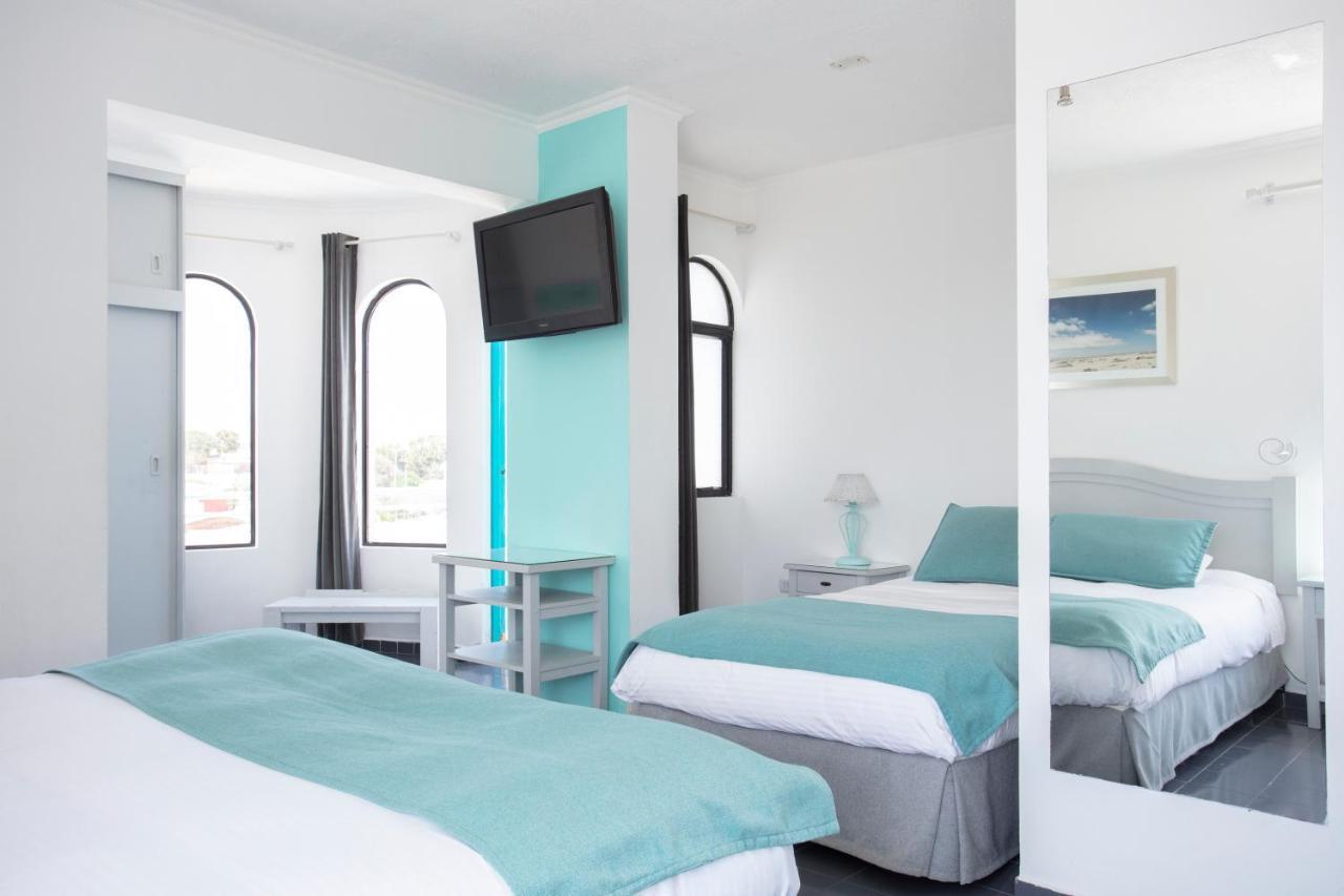 Hotel Rocas De Bahia 4*